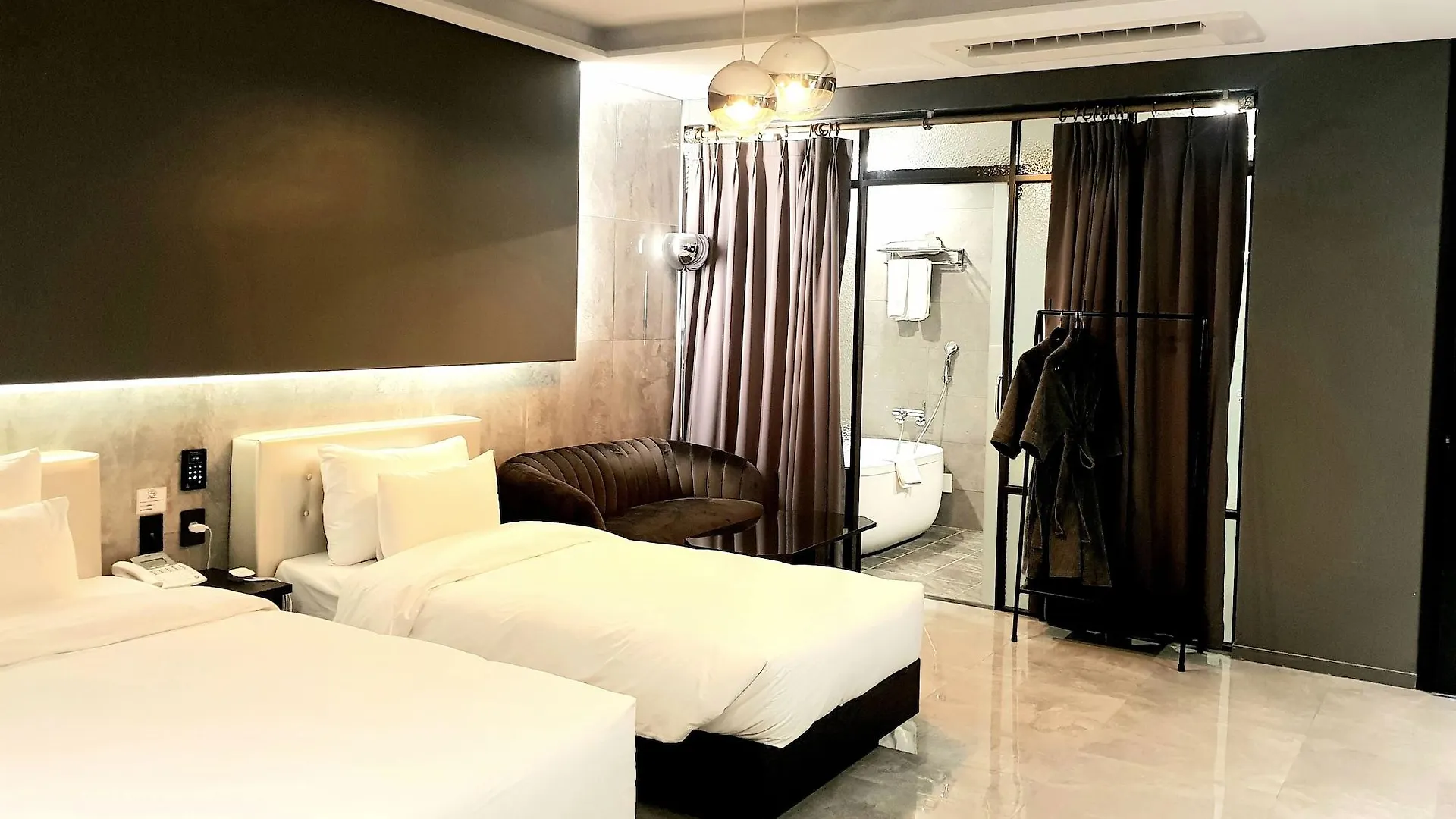 Hotel Wanted Incheon South Korea