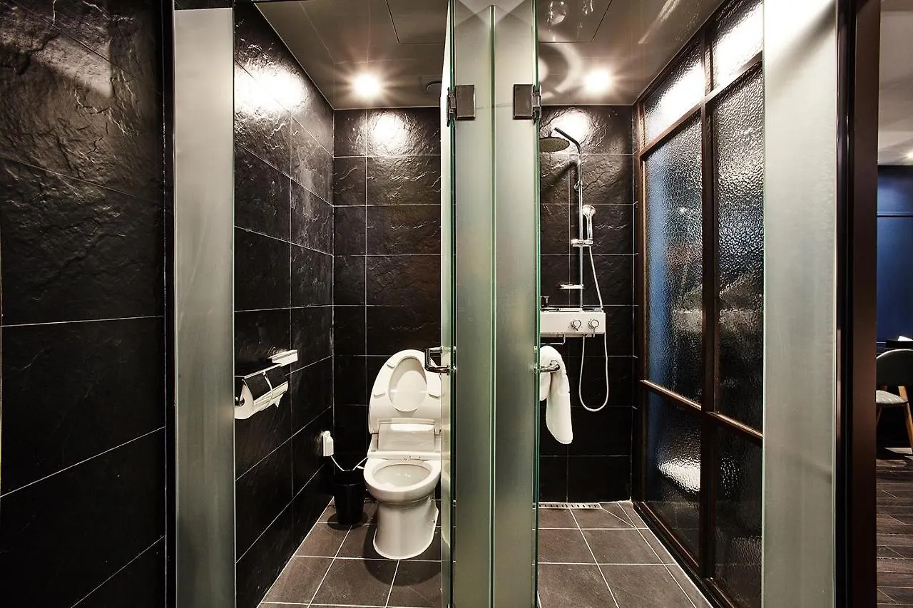 Hotel Wanted Incheon 3*,