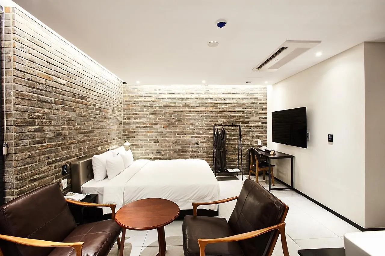 Hotel Wanted Incheon 3*,