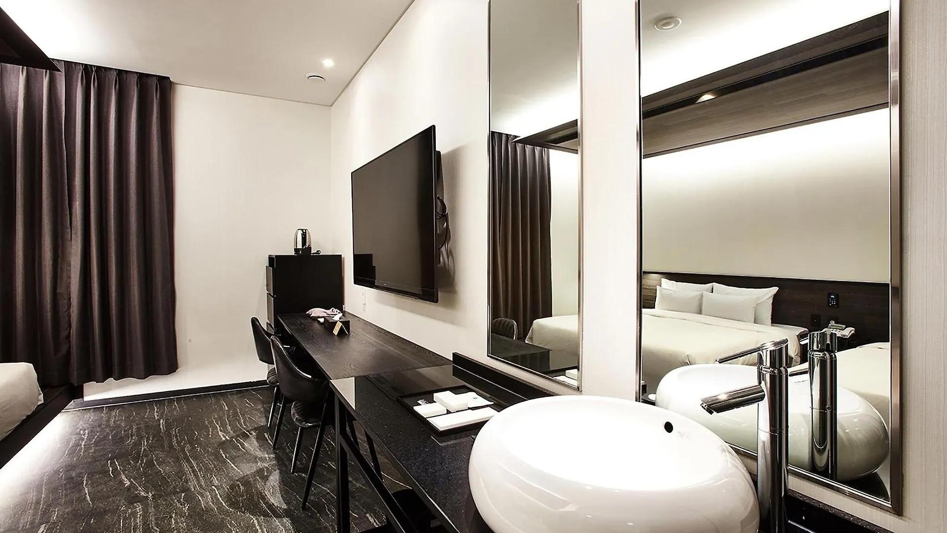 ***  Hotel Wanted Incheon Zuid-Korea