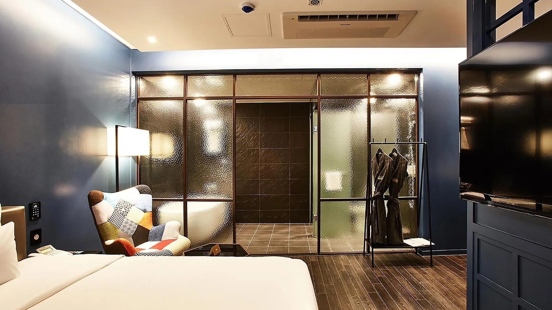 Hotel Wanted Incheon