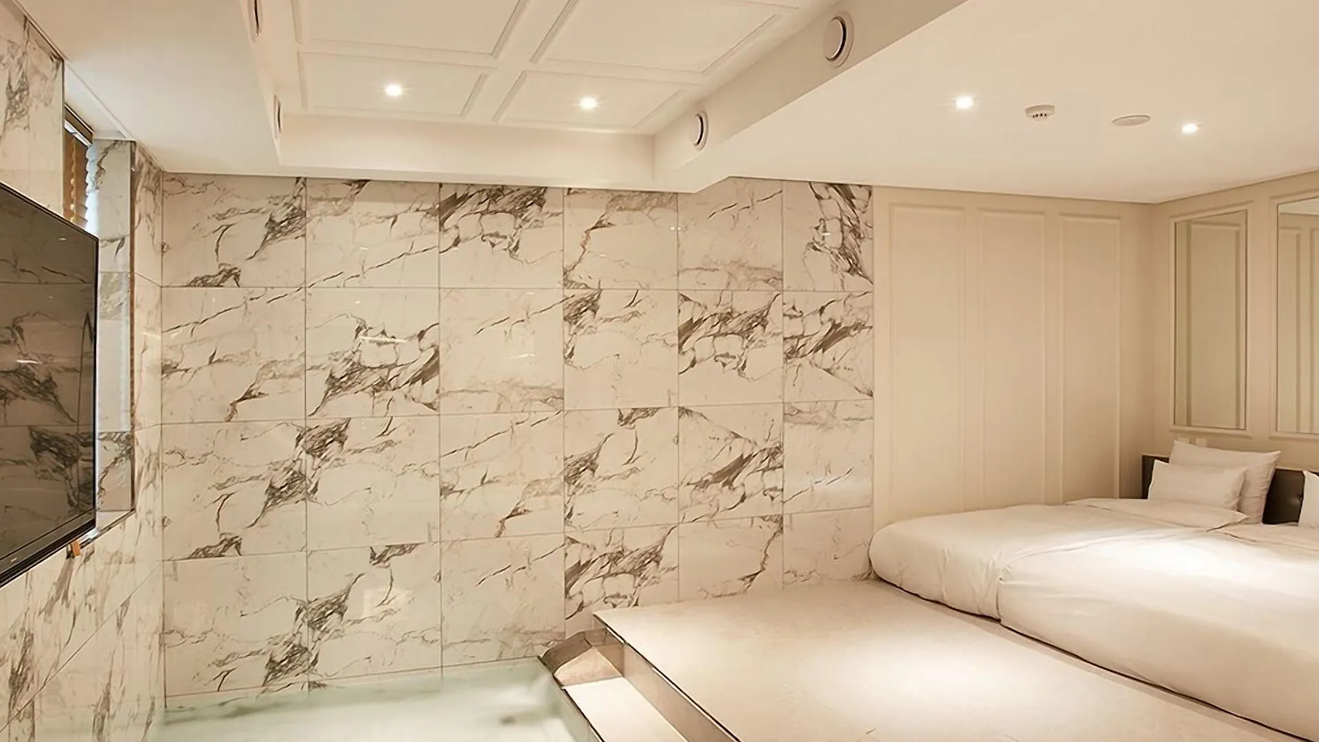 Hotel Wanted Incheon 3*,